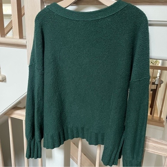 Anthropologie Pilcro Textured V-Neck Sweater in Forest Green M NWOT - Picture 7 of 10